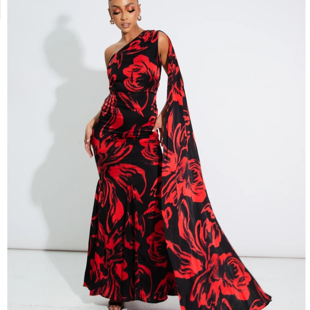Yaura Adana Gown, Size: XS - Picture 2 of 12